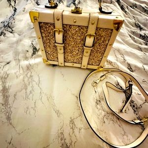 New condition accessory hand bag